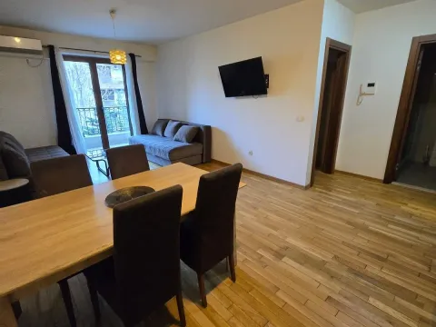 Izdavanje, jednosoban stan, 44m², Centar, Budva - image 6