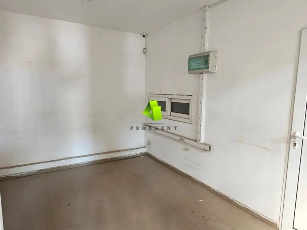 Rent, office space, 1500m², Medijana, Niš