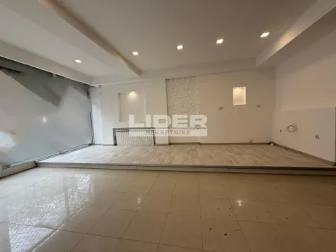 Izdavanje, poslovni prostor, 62m², Stari Grad, Beograd - image 10