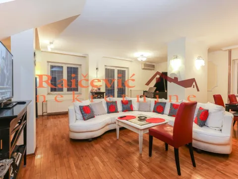 Prodaja, stan, 162m², Lion, Zvezdara Sve Podlokacije - image 1