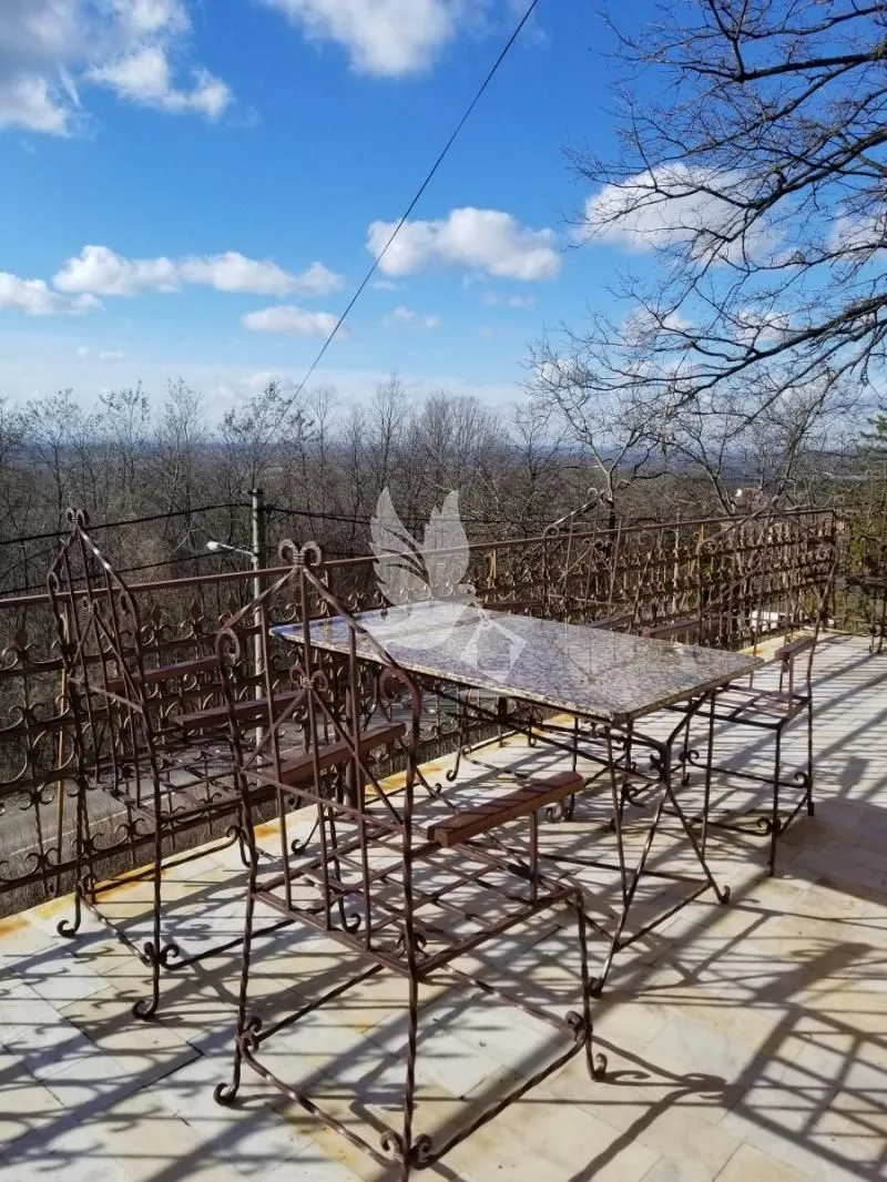 Sale, house, 250m², Mladenovac, Beograd