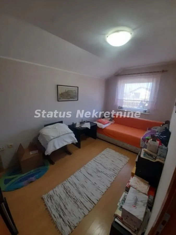 Prodaja, kuća, 166m², Futog, Novi Sad Sve Podlokacije