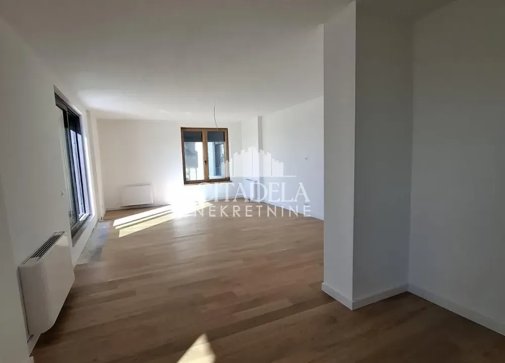 Prodaja, četvorosoban stan, 175m², Banovo Brdo, Beograd