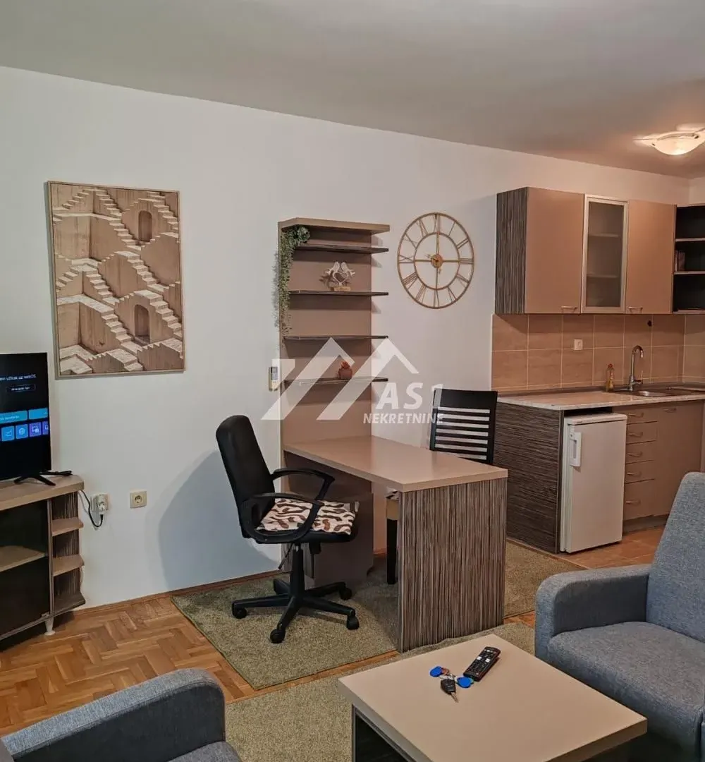 Izdavanje, stan, 27m², Nova Detelinara, Novi Sad Sve Podlokacije