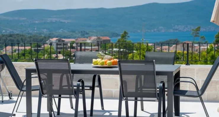 Prodaja, kuća, 140m², Mrčevac, Tivat