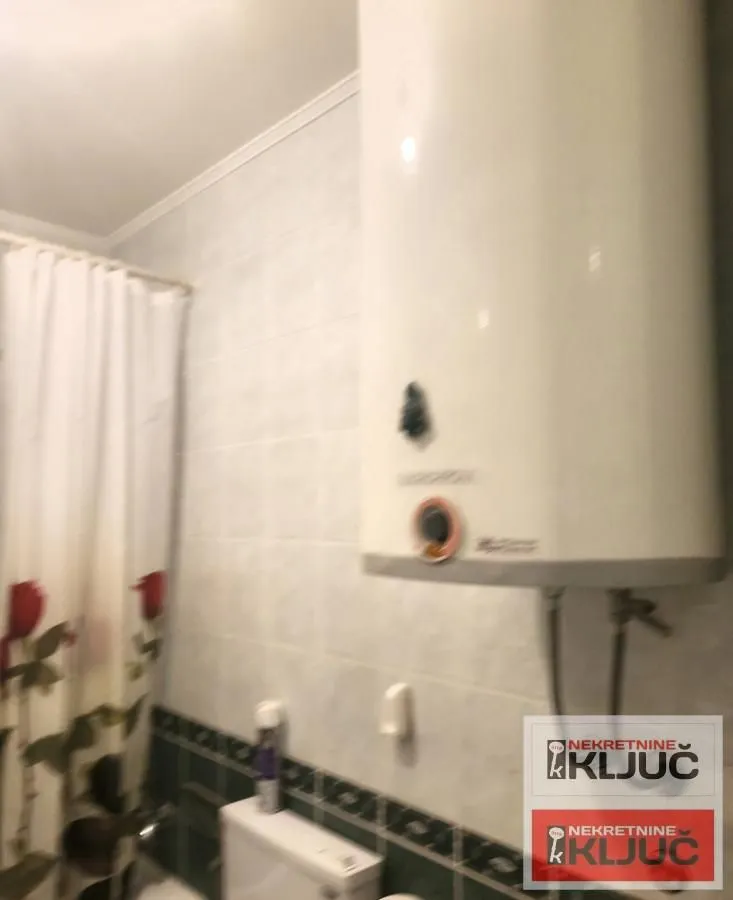 Izdavanje, dvosoban stan, 54m², Grbavica, Novi Sad Sve Podlokacije