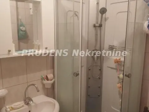 Prodaja, kuća, 240m², Surčin, Beograd - image 12