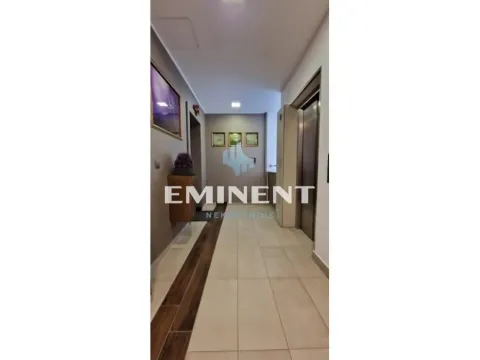 Izdavanje, četvorosoban stan, 176m², Novi Beograd Blok 67, Novi Beograd Sve Podlokacije - image 19