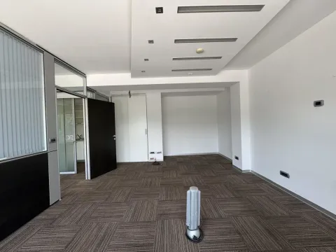 Rent, office space, 80m², Preko Morače, Podgorica - image 10
