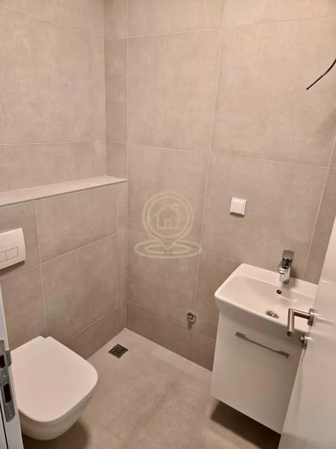 Prodaja, trosoban stan, 105m², Medijana, Niš