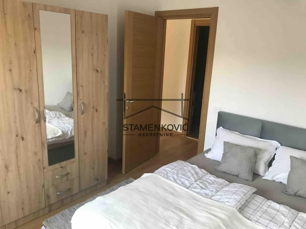 Izdavanje, jednosoban stan, 45m², Centar, Novi Sad