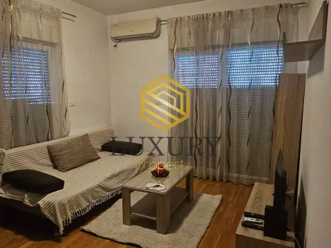 Izdavanje, jednosoban stan, 54m², City Kvart, Podgorica - image 2