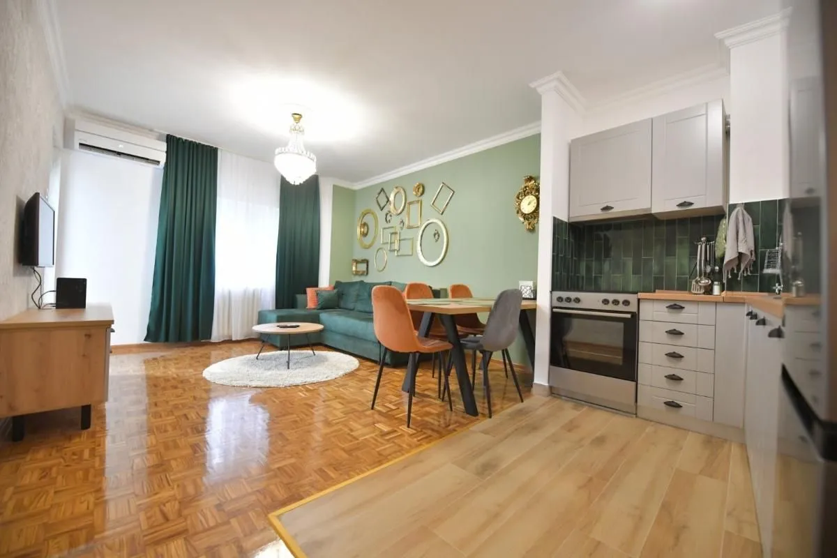 Izdavanje, dvosoban stan, 50m², Podbara, Novi Sad Sve Podlokacije