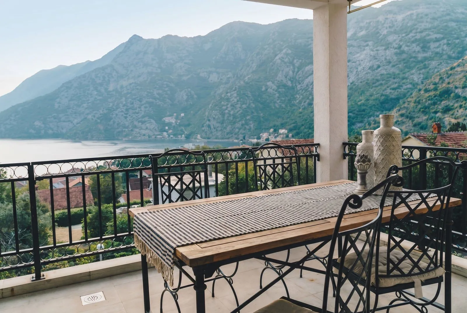 Prodaja, četvorosoban stan, 112m², Risan, Kotor