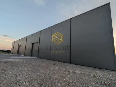 Rent, office space, 1000m², Kuće Rakića, Podgorica - image 1