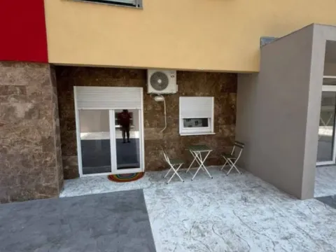 Sale, one bedroom apartment, 34m², Bečići, Budva - image 2