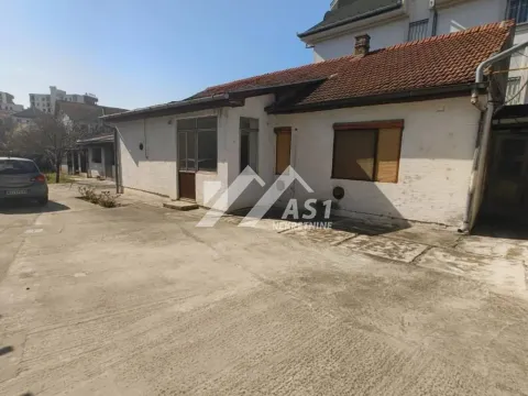 Poslovni prostor in Adamovićevo Naselje