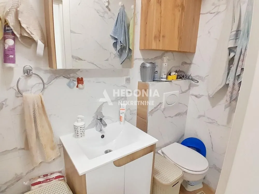 Prodaja, dvosoban stan, 64m², Novi Beograd Blok 1 Fontana, Novi Beograd Sve Podlokacije