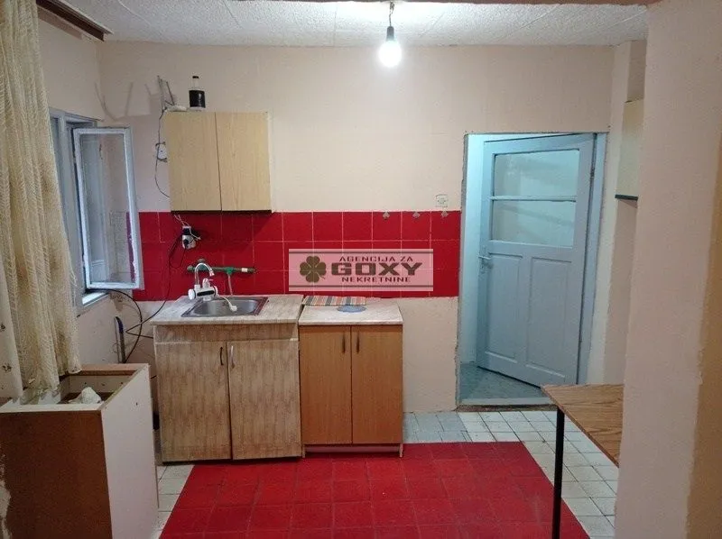 Prodaja, kuća, 180m², Beška, Inđija