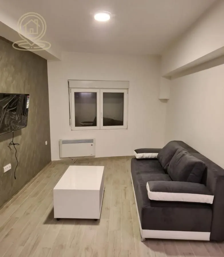 Rent, two bedroom apartment, 42m², Savski Venac, Beograd