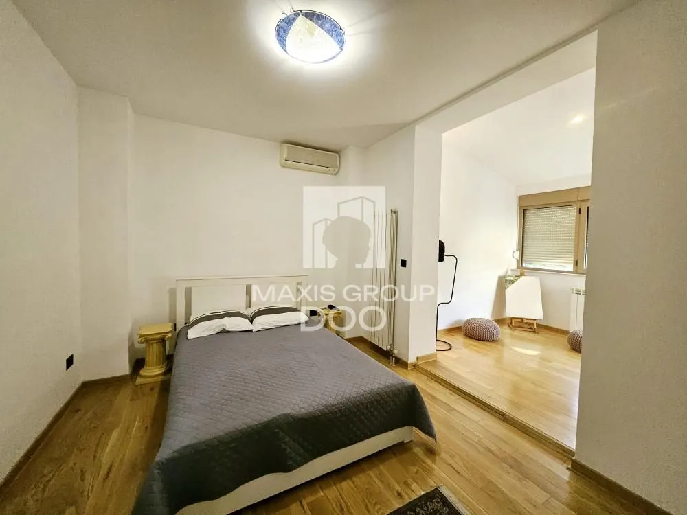 Izdavanje, kuća, 303m², Košutnjak, Beograd