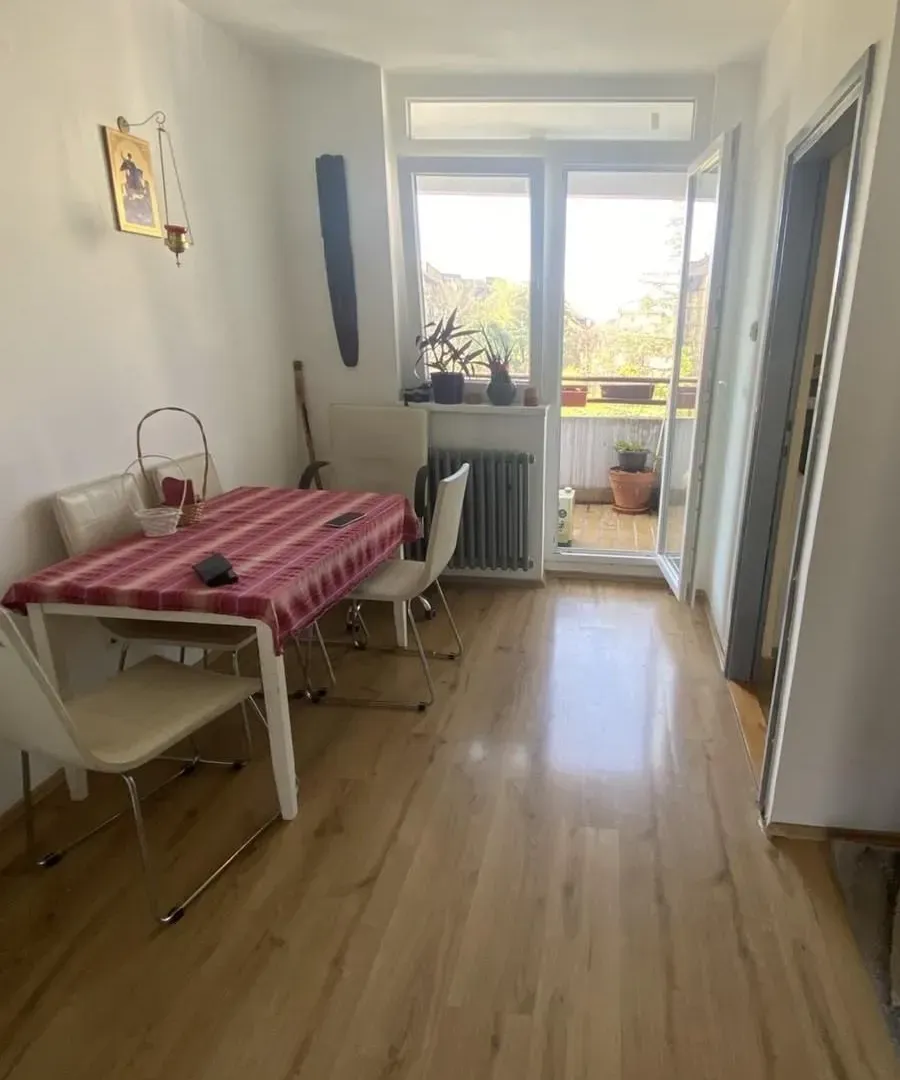 Prodaja, trosoban stan, 79m², Čukarica, Beograd