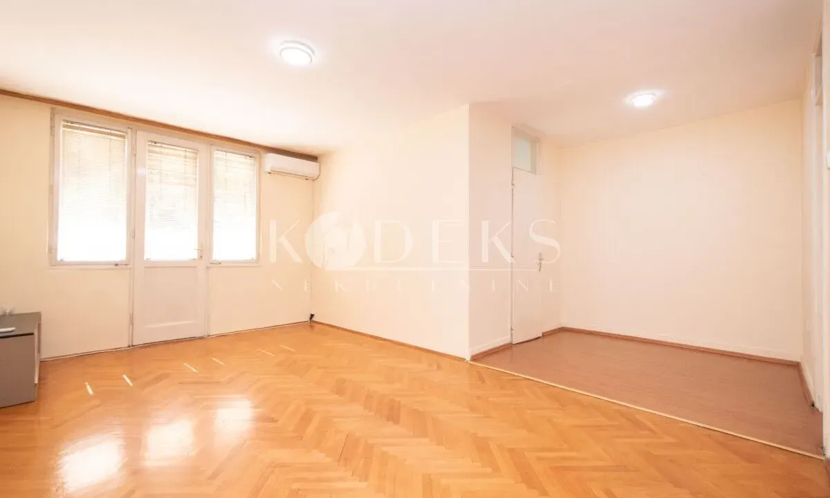 Rent, office space, 89m², Preko Morače, Podgorica