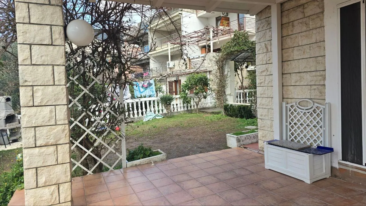Prodaja, dvosoban stan, 56m², Petrovac, Budva