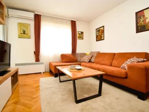 Rent, one bedroom apartment, 45m², Gorica C, Podgorica - image 2