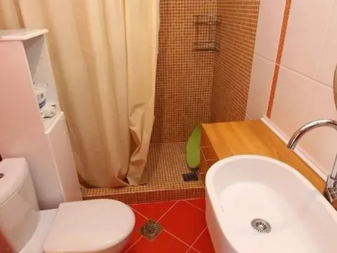 Rent, two bedroom apartment, 90m², Buljarica, Budva - image 12
