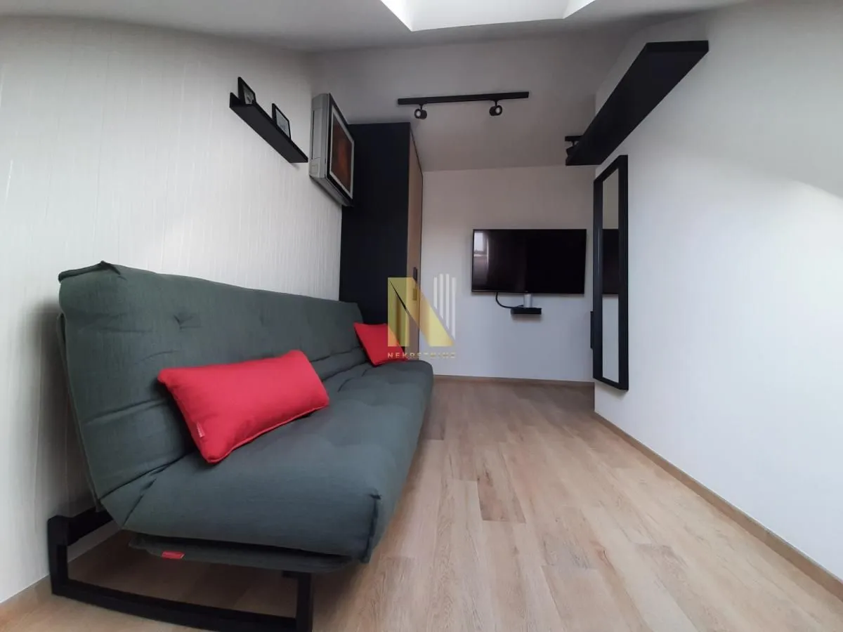 Prodaja, četvorosoban stan, 176m², Centar, Novi Sad