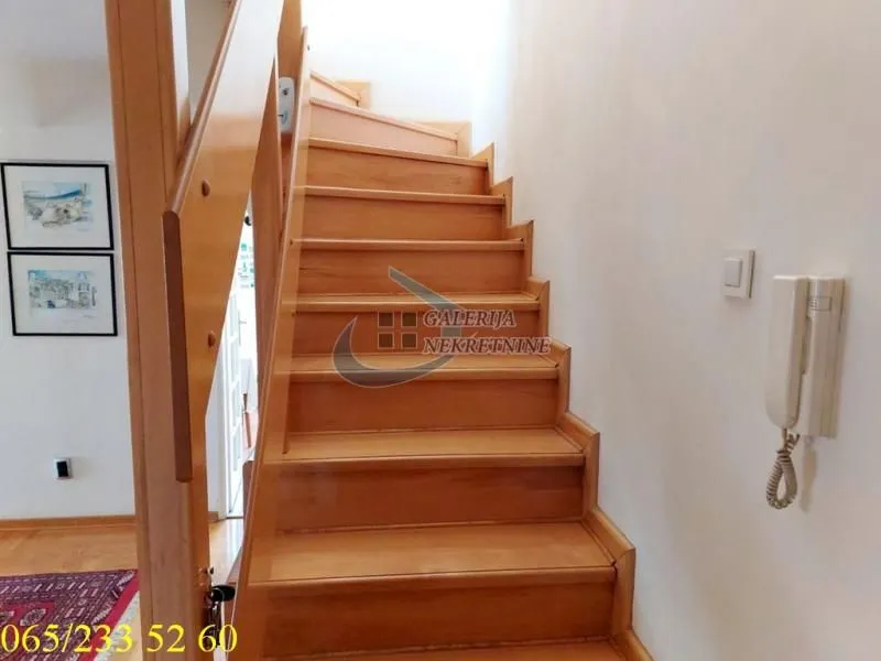 Izdavanje, četvorosoban stan, 109m², Čukarica, Beograd