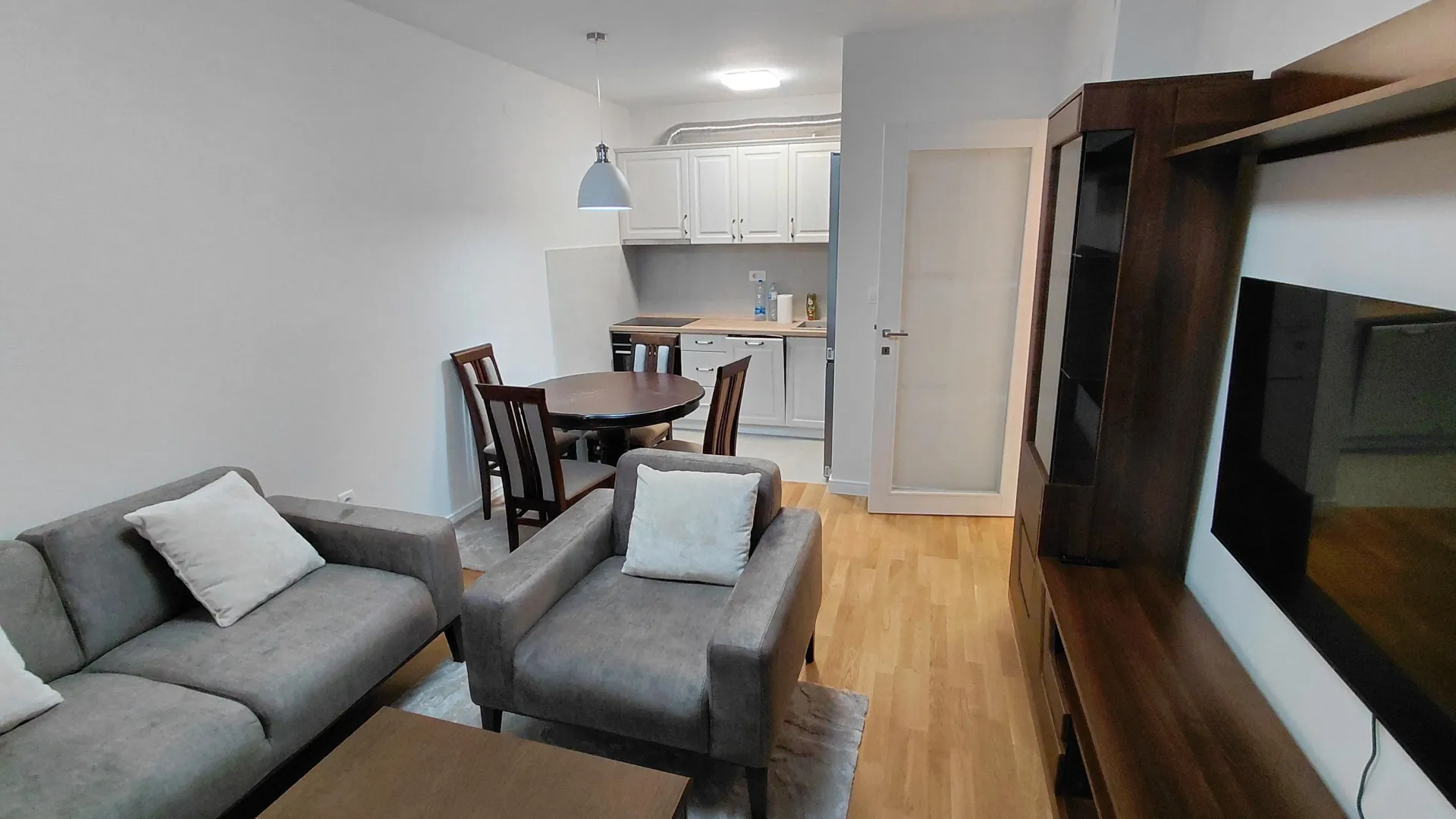 Rent, one bedroom apartment, 40m², Pobrežje, Podgorica