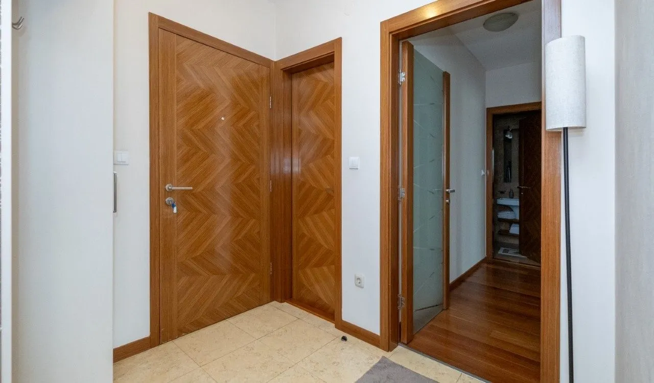 Rent, two bedroom apartment, 75m², Podgorica, Crna Gora