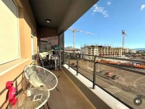 Prodaja, dvosoban stan, 68m², Stari Aerodrom, Podgorica - image 5