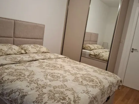 Izdavanje, jednosoban stan, 47m², Pobrežje, Podgorica - image 6