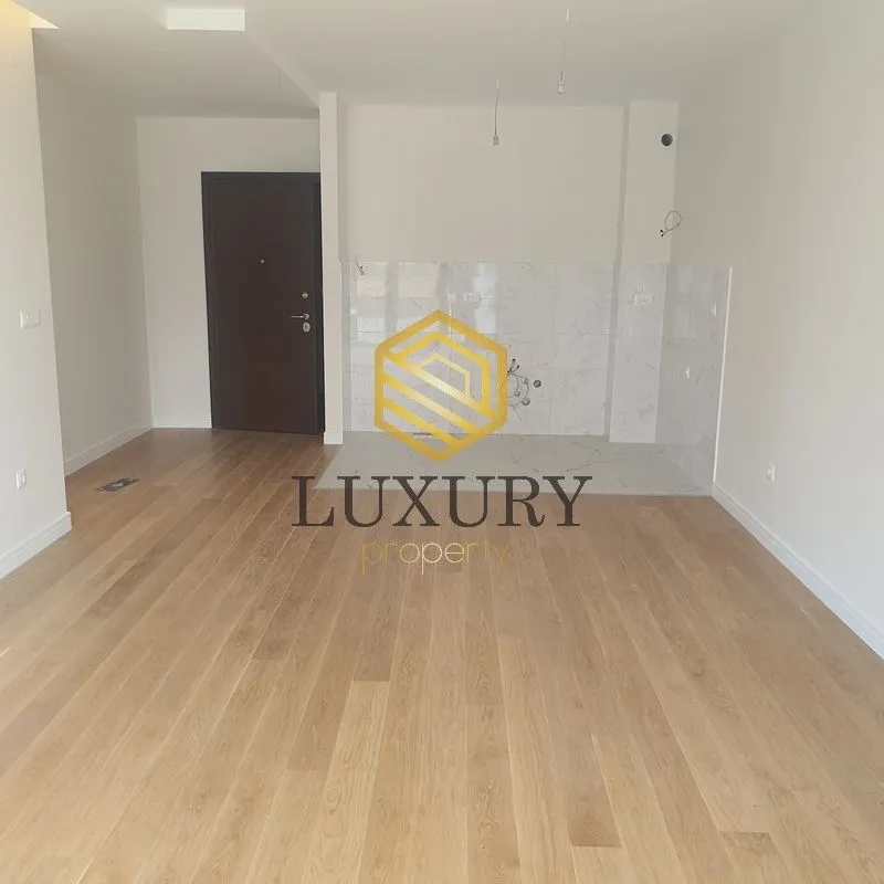 Rent, two bedroom apartment, 84m², Kod Capital Plaze, Podgorica