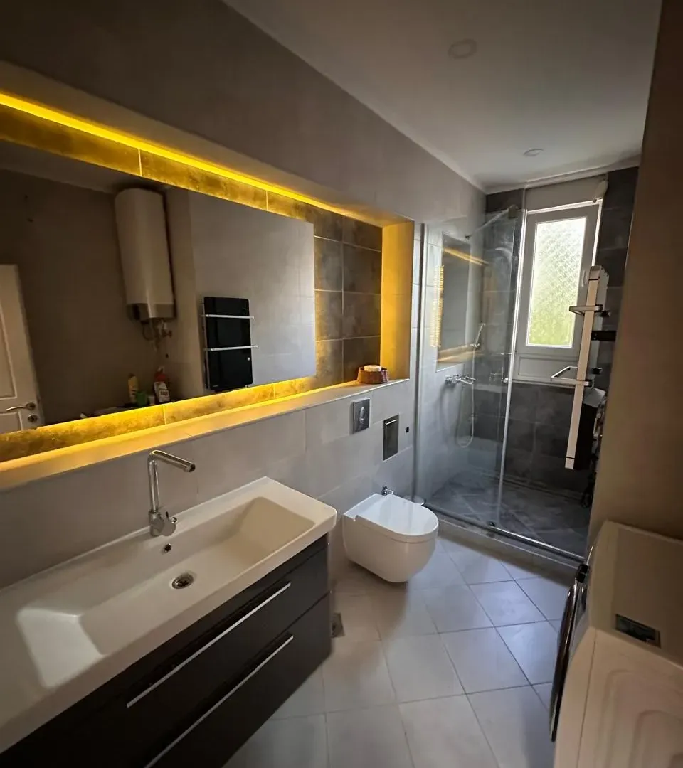Prodaja, jednosoban stan, 70m², Centar, Podgorica