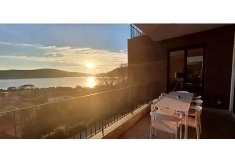 Izdavanje, trosoban stan, 129m², Donja Lastva, Tivat - image 3