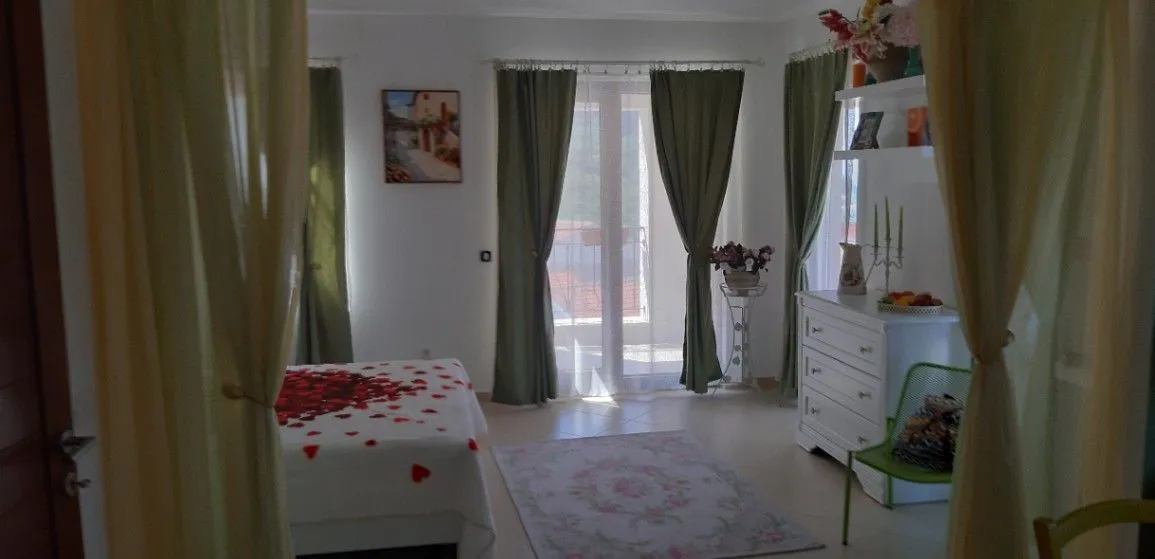 Sale, house, 360m², Blizikuće, Budva
