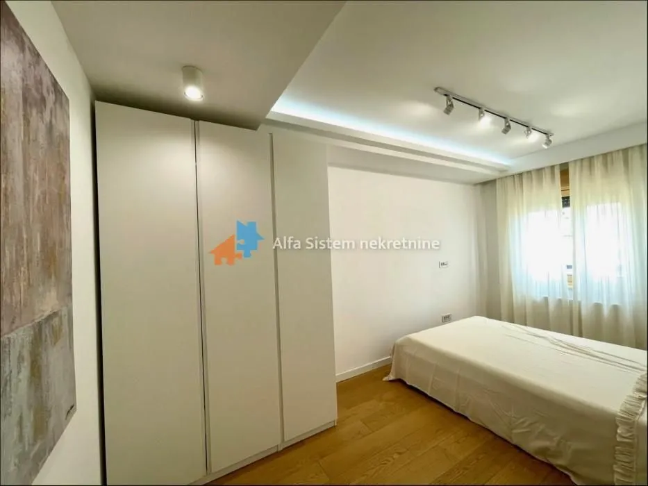 Izdavanje, stan, 240m², Neimar, Vračar Sve Podlokacije