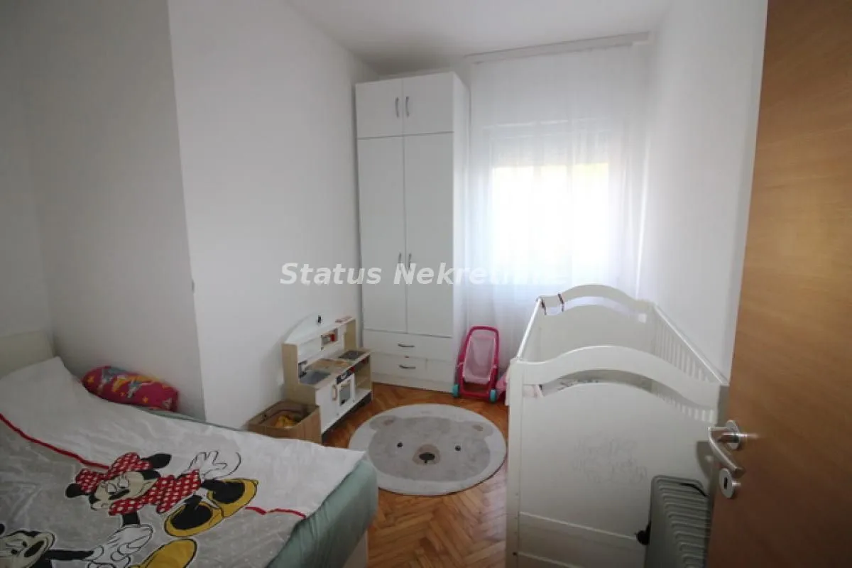Prodaja, trosoban stan, 55m², Sremska Kamenica, Petrovaradin