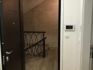 Izdavanje, dvosoban stan, 43m², Južni Bulevar, Vračar Sve Podlokacije - image 7