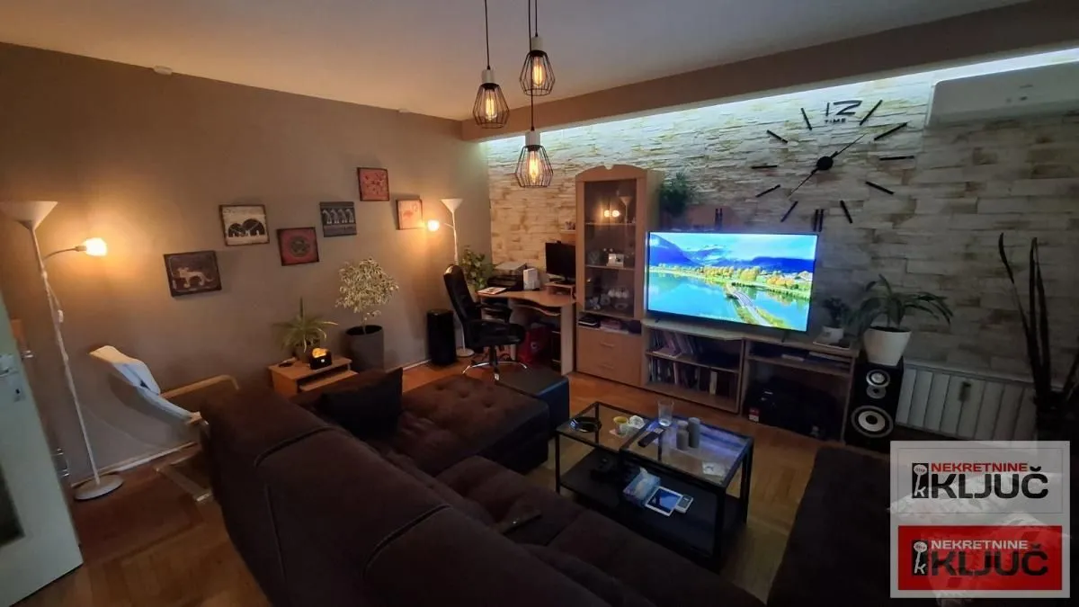 Sale, three bedroom apartment, 98m², Novo naselje, Novi Sad