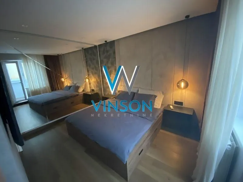Prodaja, trosoban stan, 122m², Centar, Novi Sad