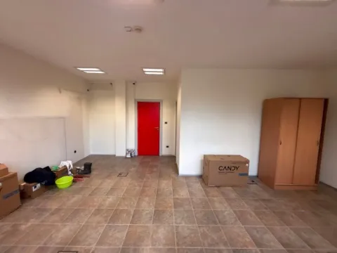 Rent, office space, 360m², Zemun Meandri, Zemun Sve Podlokacije - image 9