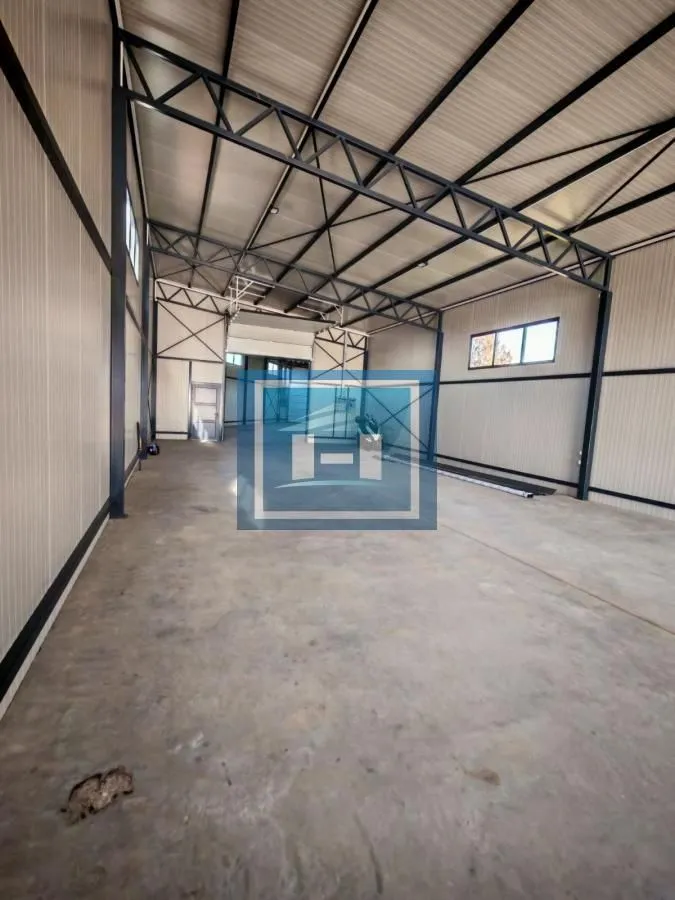 Rent, office space, 430m², Gloždak, Paraćin