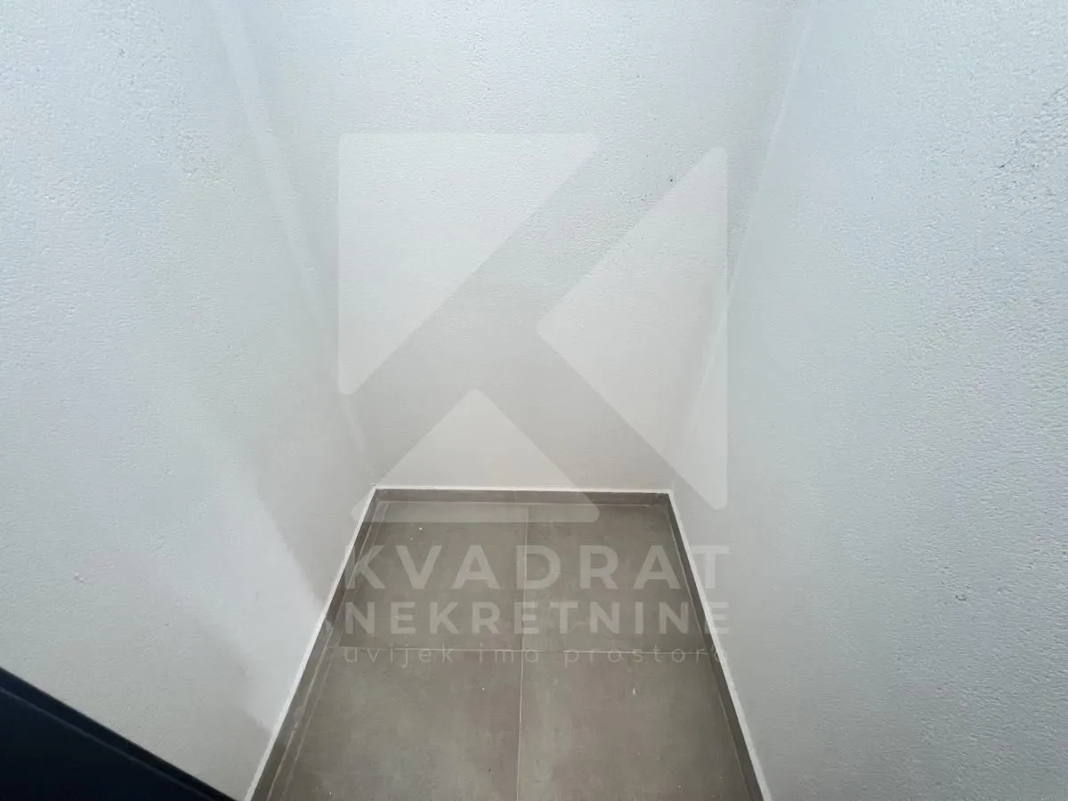 Prodaja, dvosoban stan, 77m², Zagorič, Podgorica