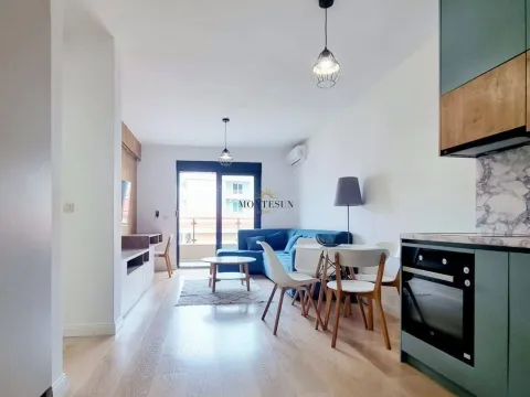 Rent, two bedroom apartment, 54m², Centar, Budva - image 7