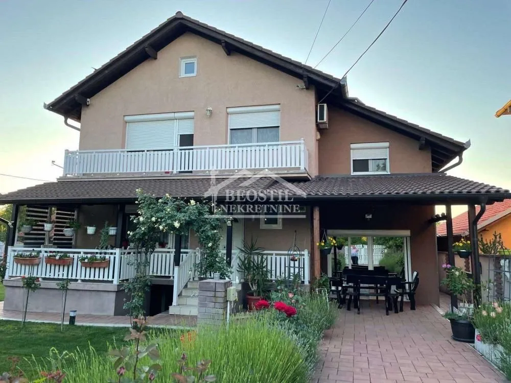 Prodaja, kuća, 418m², Carina, Smederevo